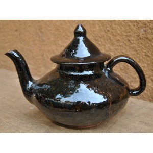 Ceramic tea set by Lassané Sakandé